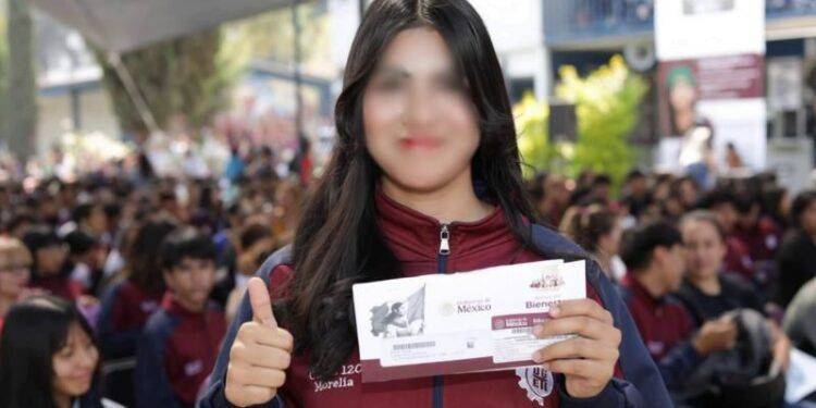 Más de 44 mil jóvenes michoacanos recibirán beca “Benito Juárez” para continuar estudios 1 Presentan queja y amparo integrantes de la Unión de Maquinitas del Valle de Apatzingán ante operativos ilegales