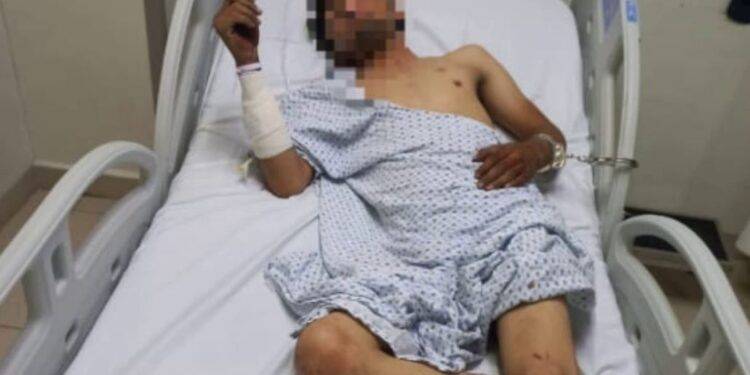 Obtiene FGE vinculación a proceso contra Gregorio “N”, presunto responsable de tentativa de homicidio de un Policía en Apatzingán 1 Enfrentamiento armado deja un policía y dos civiles lesionados en Apatzingán