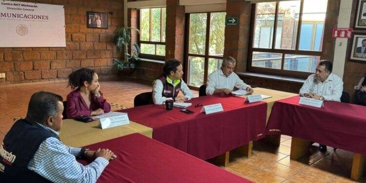 «Estamos trabajando juntos para el mejoramiento de nuestras carreteras federales»: José Luis Cruz Lucatero