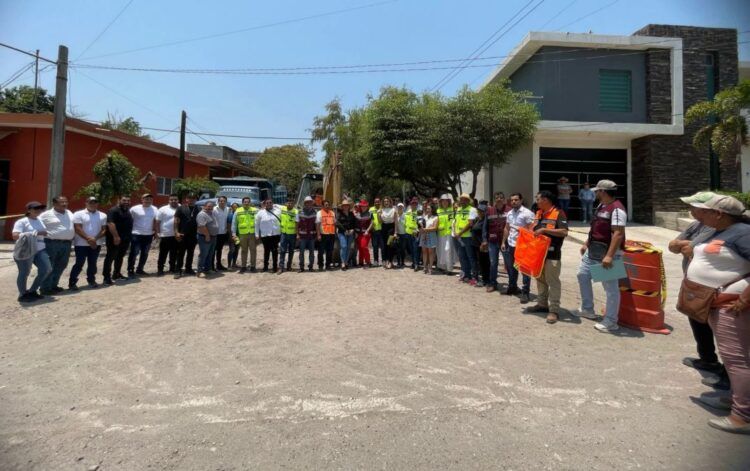 Irma Moreno Inicia Construcción De Una Nueva Línea Sanitaria En Buenavista 20 Recibe Arcelormittal México Distintivo Hecho En México