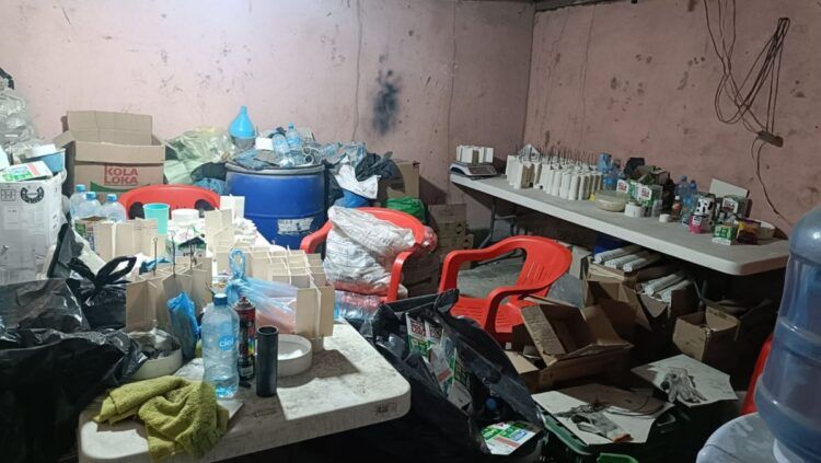 En Cateo Ejecutado En Cenobio Moreno, Fueron Asegurados Explosivos, Y Un Vehículo