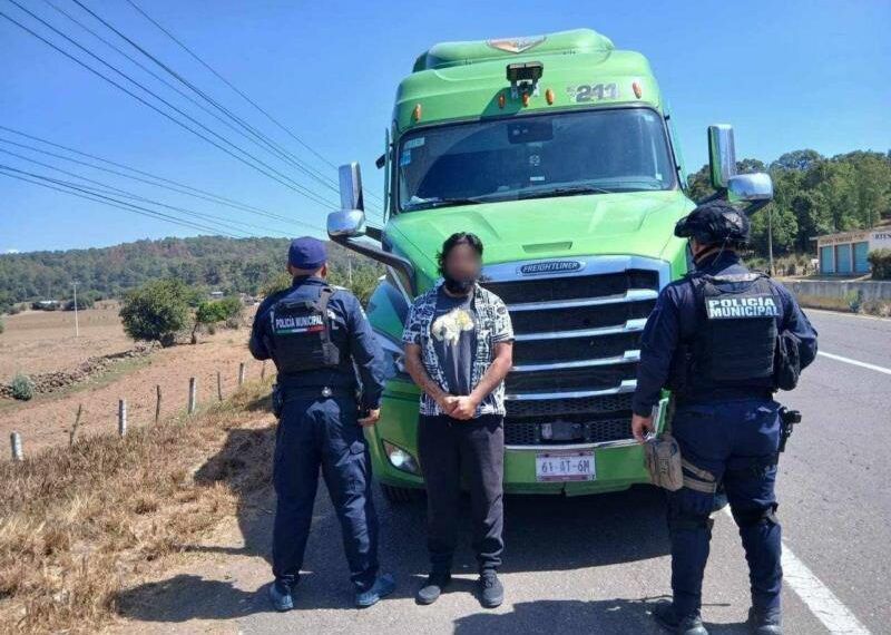 Detienen A Individuo Con Tráiler Robado En Salvador Escalante