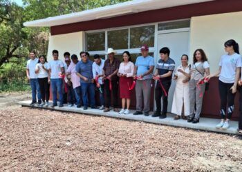 Ayuntamiento De Apatzingán Festeja El Día Del Maestro