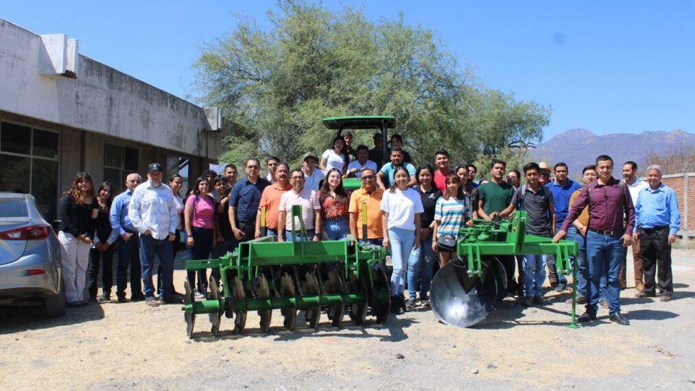 Fidel Báez impulsa la innovación agrícola TECNM Campus Apatzingán