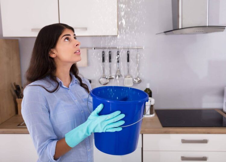 ¡Impermeabilizar Ya, Antes De Que Las Goteras Arruinen Todo!