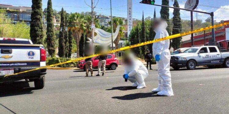 Investiga FGE, agresión contra elementos de Investigación del estado de Guanajuato en Morelia 1 Obtiene FGE vinculación a proceso contra Gregorio “N”, presunto responsable de tentativa de homicidio de un Policía en Apatzingán