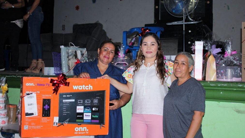 Irma Moreno Festejo Santa Ana mamas | El Día de Michoacán