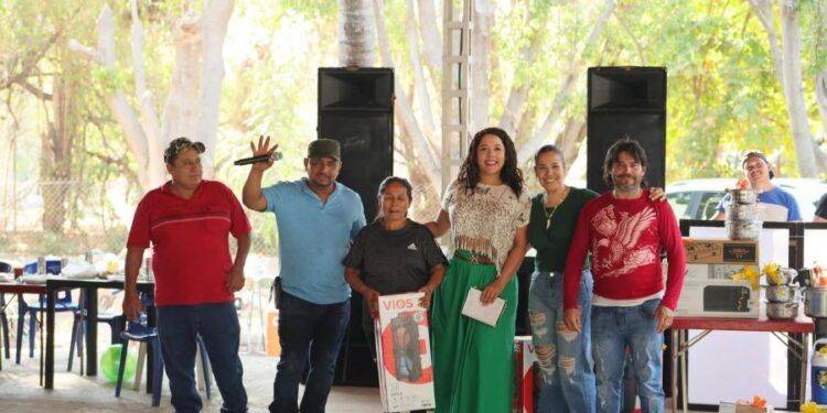Reconoce Xóchitl Ruiz labor de recolectores de basura en Apatzingán 1 Carambola deja 3 vehículos dañados en Apatzingán; reportan un herido
