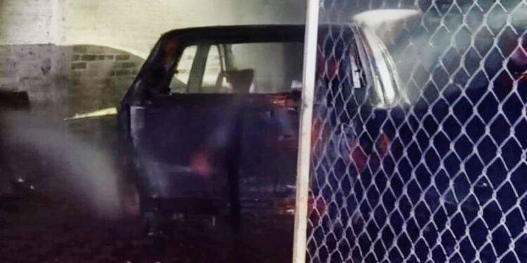 Desconocidos incendian vehículo dentro de domicilio en Buenavista; no hay víctimas 1 Morelia, ciudad que incentiva el cine: Kate del Castillo