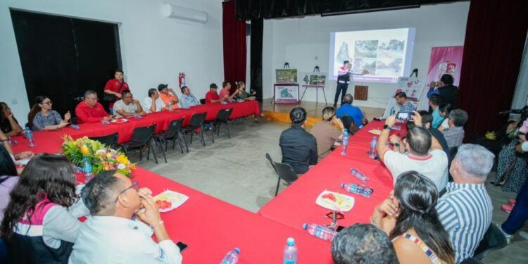 Presenta Gladyz Butanda proyecto para el Parque Ecoturístico Lago de Chandio en Apatzingán 1 Presenta Gladyz Butanda proyecto para el Parque Ecoturístico Lago de Chandio en Apatzingán