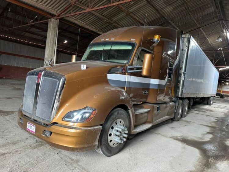 En Cateos Realizados En Madero Y Tarímbaro, Asegura Fge 12 Vehículos Con Reporte De Robo Y Alteraciones En Los Medios De Identificación 21 En Cateos Realizados En Madero Y Tarímbaro, Asegura Fge 12 Vehículos Con Reporte De Robo Y Alteraciones En Los Medios De Identificación