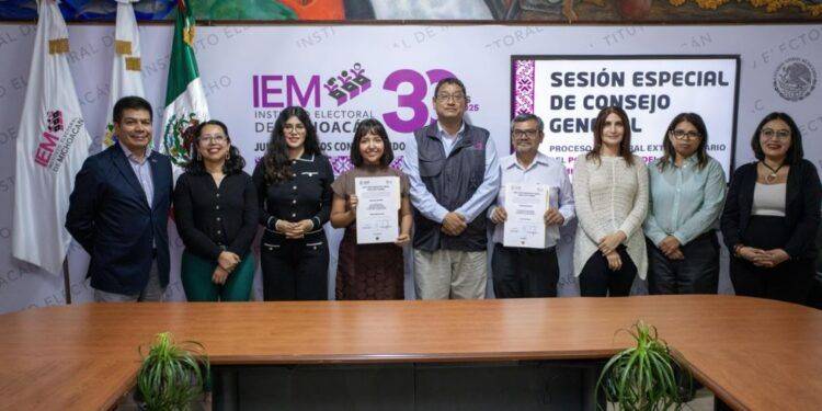 Se gradúan en Derecho y Ciencias Jurídicas dos privados de la libertad
