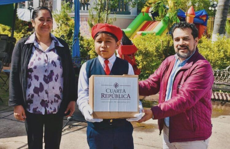 Entrega El Iem Constancias De Mayoría A Titulares De Juzgados Penales, Civiles, Mixtos Y Menores