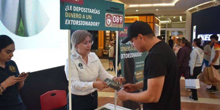Brinda FGE información de prevención de la extorsión a la población de Morelia 1 Gobernador envían al Congreso local para su aprobación