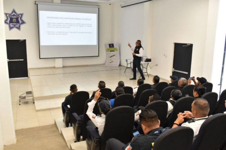 Fge Capacita A Policía De Morelia, En Materia De Maltrato Y Crueldad Animal