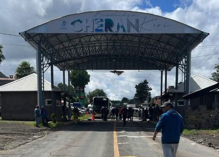Cherán No Se Rinde: Ronda Comunitaria Enfrenta A Grupo Criminal