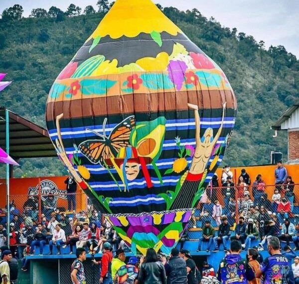 Cielo De Paracho Se Llena De Color Con Clausura Del Festival De Globos De Cantoya