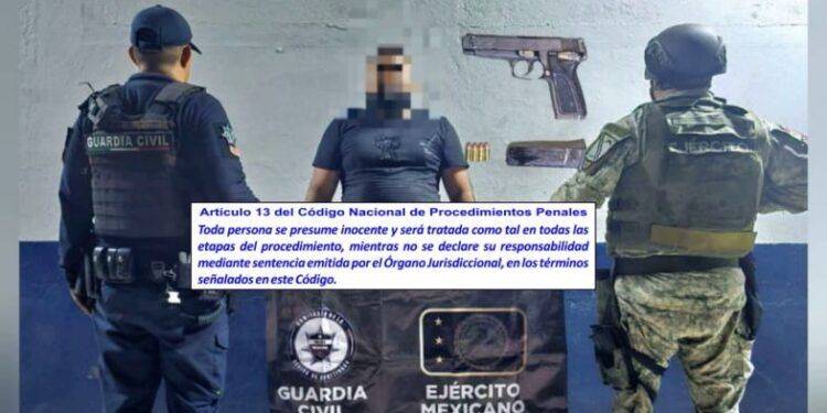 Detienen a hombre con pistola calibre 9 milímetros en el centro de Apatzingán 1 Detienen a hombre con pistola calibre 9 milímetros en el centro de Apatzingán