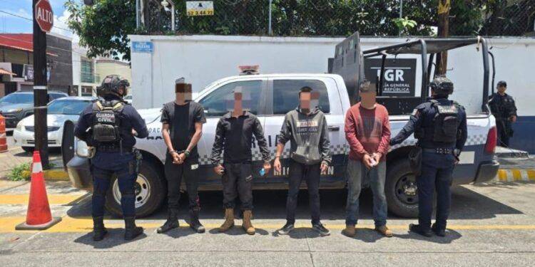 Detenidos en Uruapan 4 presuntos integrantes de célula delictiva; uno de origen venezolano: SSP 1 Muere motociclista en accidente en la Carretera San Juan Nuevo-Tancítaro