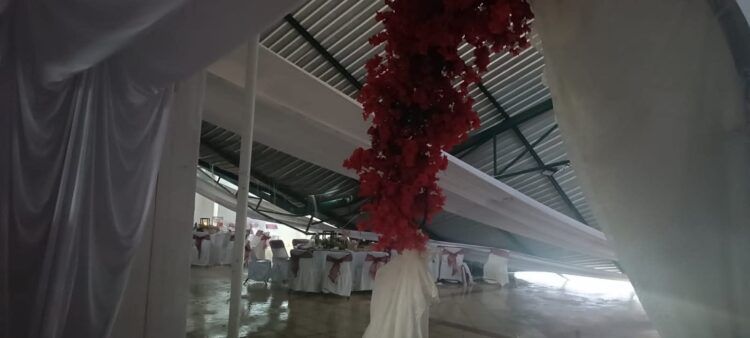 Fuerte Granizada Y Lluvias Dejan Daños E Inundaciones En Maravatío; Colapsa Techo De Salón Durante Boda 21 Muere Motociclista En Accidente En La Carretera San Juan Nuevo-Tancítaro