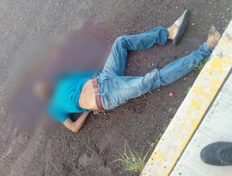 Bedolla Arranca Rehabilitación Del Tramo Carretero Gabriel Zamora-Nuevo Urecho-Ario