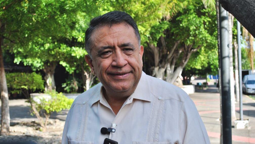 Más Apoyos Sociales Para El Distrito Federal 02: José Luis Cruz Lucatero