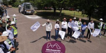 Bedolla Arranca Rehabilitación Del Tramo Carretero Gabriel Zamora-Nuevo Urecho-Ario 23 Bedolla Arranca Rehabilitación Del Tramo Carretero Gabriel Zamora-Nuevo Urecho-Ario