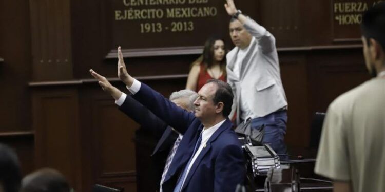 Operativo Nocturno En Uruapan Culmina Con La Detención De Cuatro Presuntos Robacoches