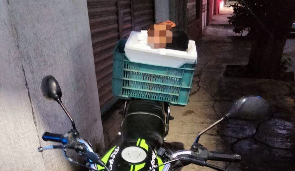 Abandonan Cabeza Humana De Mandaditos Arriba De Su Motocicleta En Apatzingán