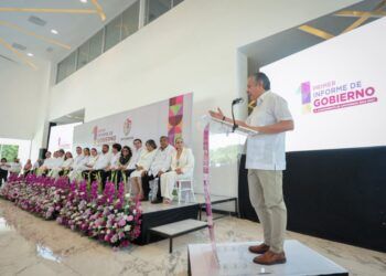 Balconero Se Suicida En La Colonia Cristóbal Colón De Apatzingán