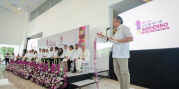 Balconero Se Suicida En La Colonia Cristóbal Colón De Apatzingán