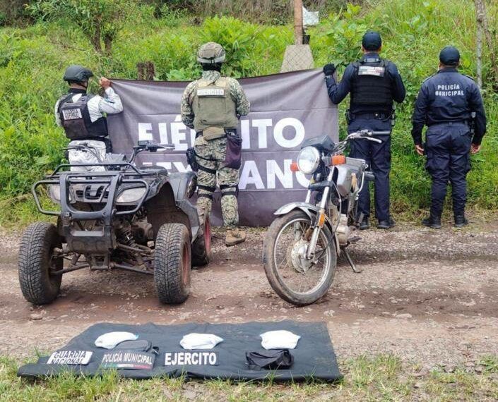 Asegurados 2 Vehículos Y 2 Kilos De Metanfetamina En Uruapan