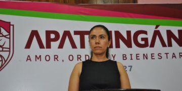 Invita Gobierno De Apatzingán A Dinámica ¡Adivina El Artista En Las Fiestas Octubrinas! 22 Socavón En La Carretera Apatzingán-Cuatro Caminos: Causa Paro Total