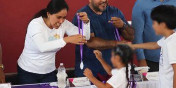 Fanny Arreola Fortalece La Formación De La Niñez Apatzinguense Con Exitoso Cierre De Cursos De Verano 28 Fanny Arreola Fortalece La Formación De La Niñez Apatzinguense Con Exitoso Cierre De Cursos De Verano