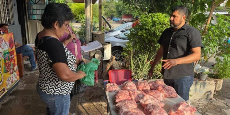 Tras Persecución, Aseguran Vehículo, Cartuchos Útiles Y Uniformes Apócrifos En Tingambato