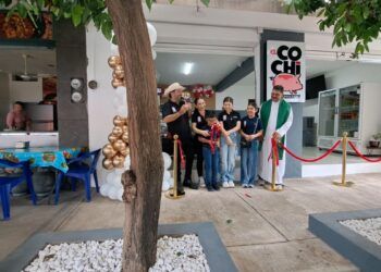 ¡Gran Inauguración De «El Cochi»: Cortes De Carnes Para Asar De La Familia Huacus Álvarez!