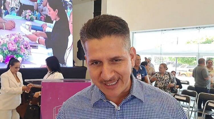 Alfonso Martínez Dialoga Y Construye Con Jóvenes Migrantes