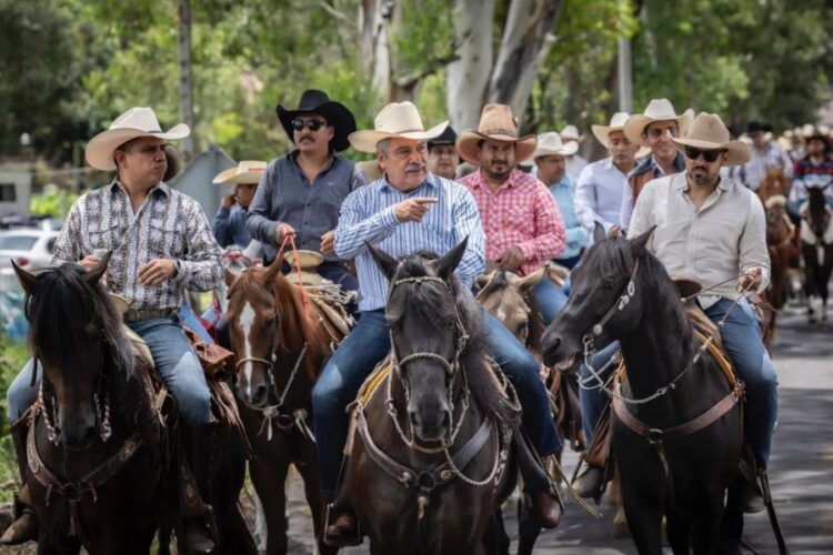 &Quot;Tengo Un Compromiso Con El Campo De Michoacán&Quot;: Raúl Morón 22 Adulta Mayor Resulta Lesionada Tras Ser Atropellada Por Motocicleta En Múgica