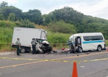 Cinco Muertos Y Cuatro Heridos En Brutal Choque En La Autopista Siglo Xxi