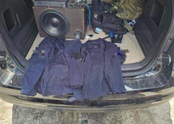 Tras Persecución, Aseguran Vehículo, Cartuchos Útiles Y Uniformes Apócrifos En Tingambato