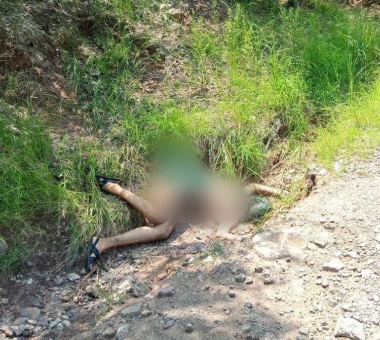 Cadáver De Mujer Arrojado En La Autopista Siglo Xxi En El Municipio De La Huacana 21 Cadáver De Mujer Arrojado En La Autopista Siglo Xxi En El Municipio De La Huacana