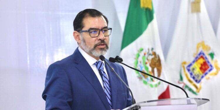 Tras persecución, aseguran vehículo, cartuchos útiles y uniformes apócrifos en Tingambato