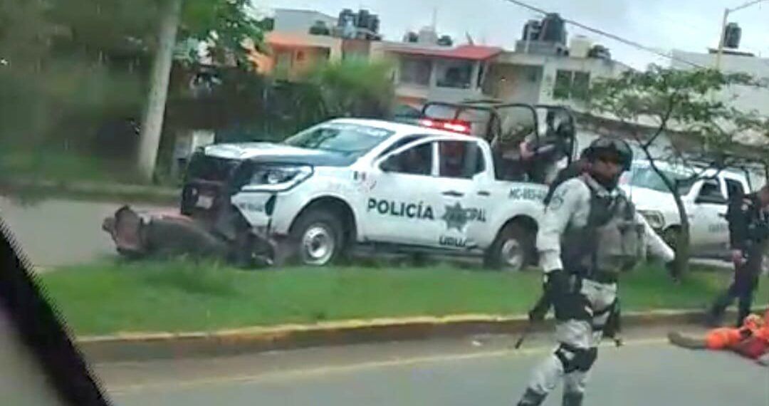 Patrulla Municipal Atropella A Motociclista Cerca Del Cereso En Uruapan