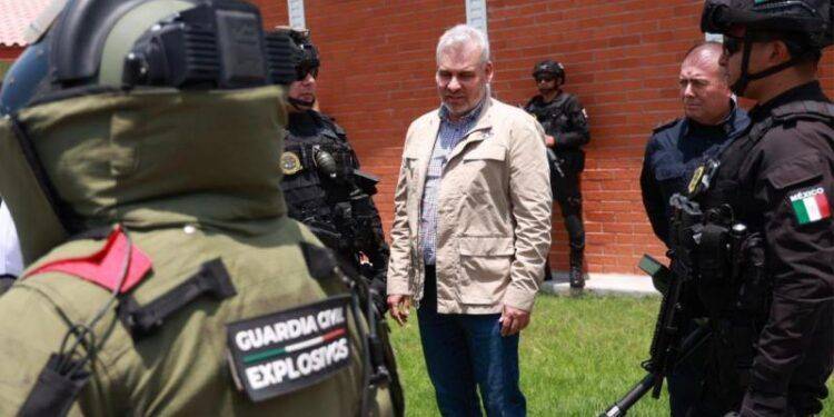 Bedolla verifica equipo especializado antibombas de la Guardia Civil 1 Cecytem fortalece trabajo académico para el nuevo modelo de bachillerato