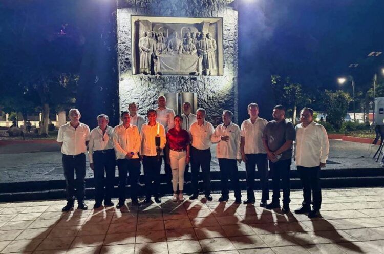 Apatzingán Recibe Fuego Patrio Con Un Discurso Que Evoca La Lucha Liberal Y La Soberanía Popular 22 Ejecutan A Joven Motociclista, En Uruapan; Ya Son 14 En Este Mes