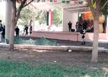 Incendio Por Cortocircuito Reduce A Chatarra Un Vehículo En Múgica