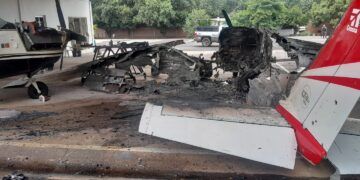 Incendio Por Cortocircuito Reduce A Chatarra Un Vehículo En Múgica