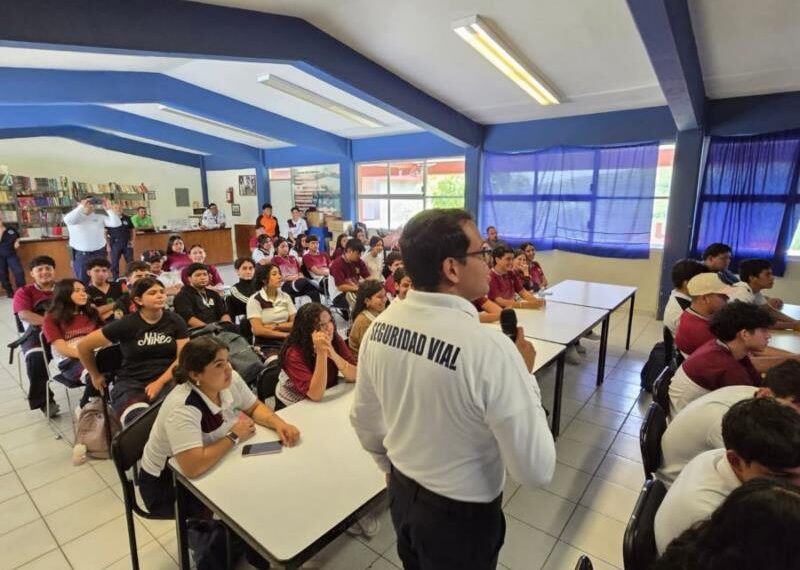 Estudiantes De Cecytem San Lucas Aprenden De Seguridad Vial