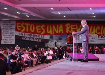 Incendio Por Cortocircuito Reduce A Chatarra Un Vehículo En Múgica