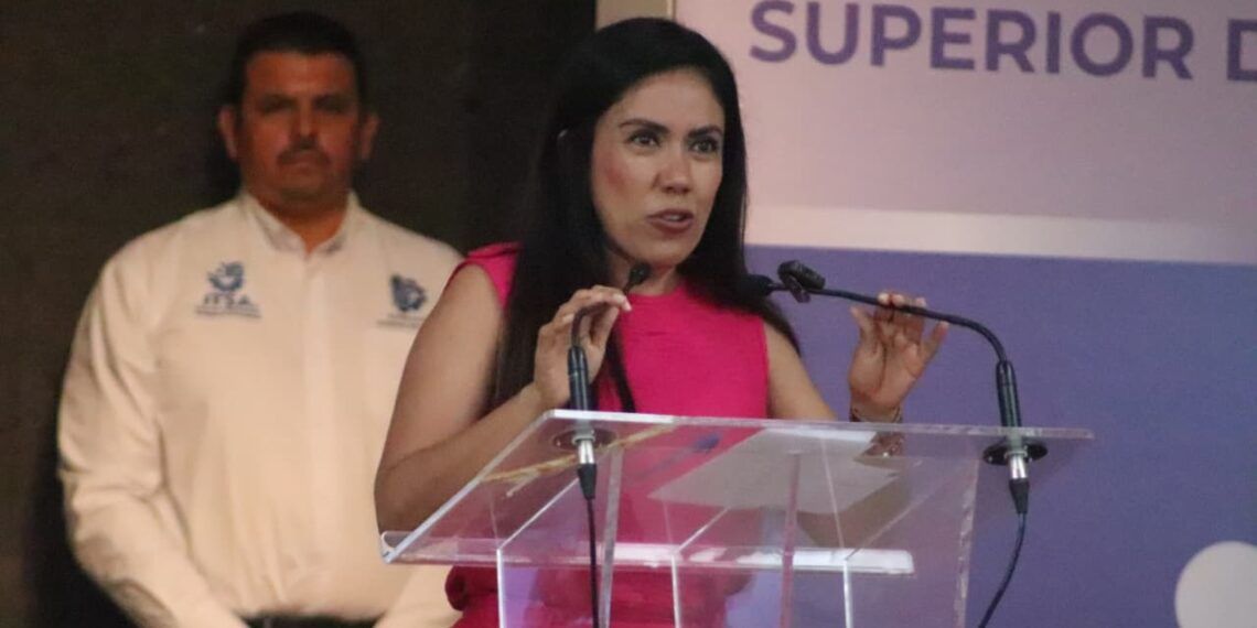Fanny Arreola Reconoce Al Alma Del Tecnm Apatzingán: Docentes, Alumnos Y Familias